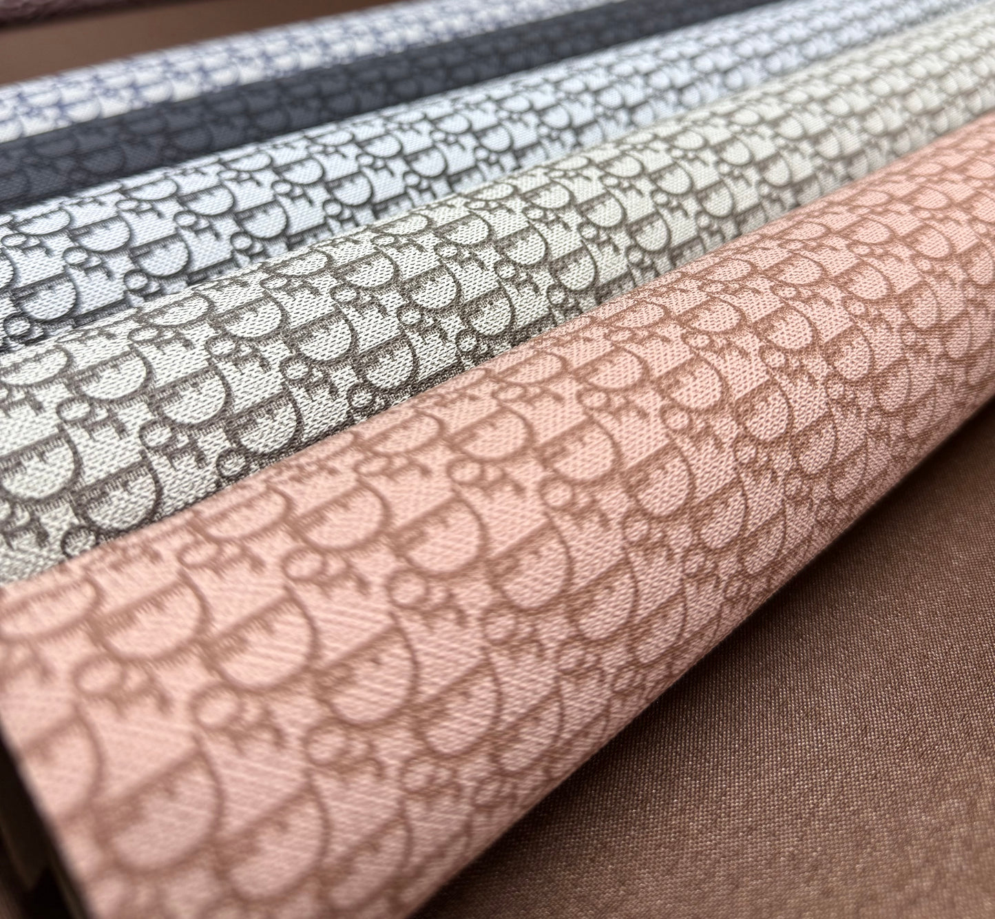 MINI LOGO LEATHER